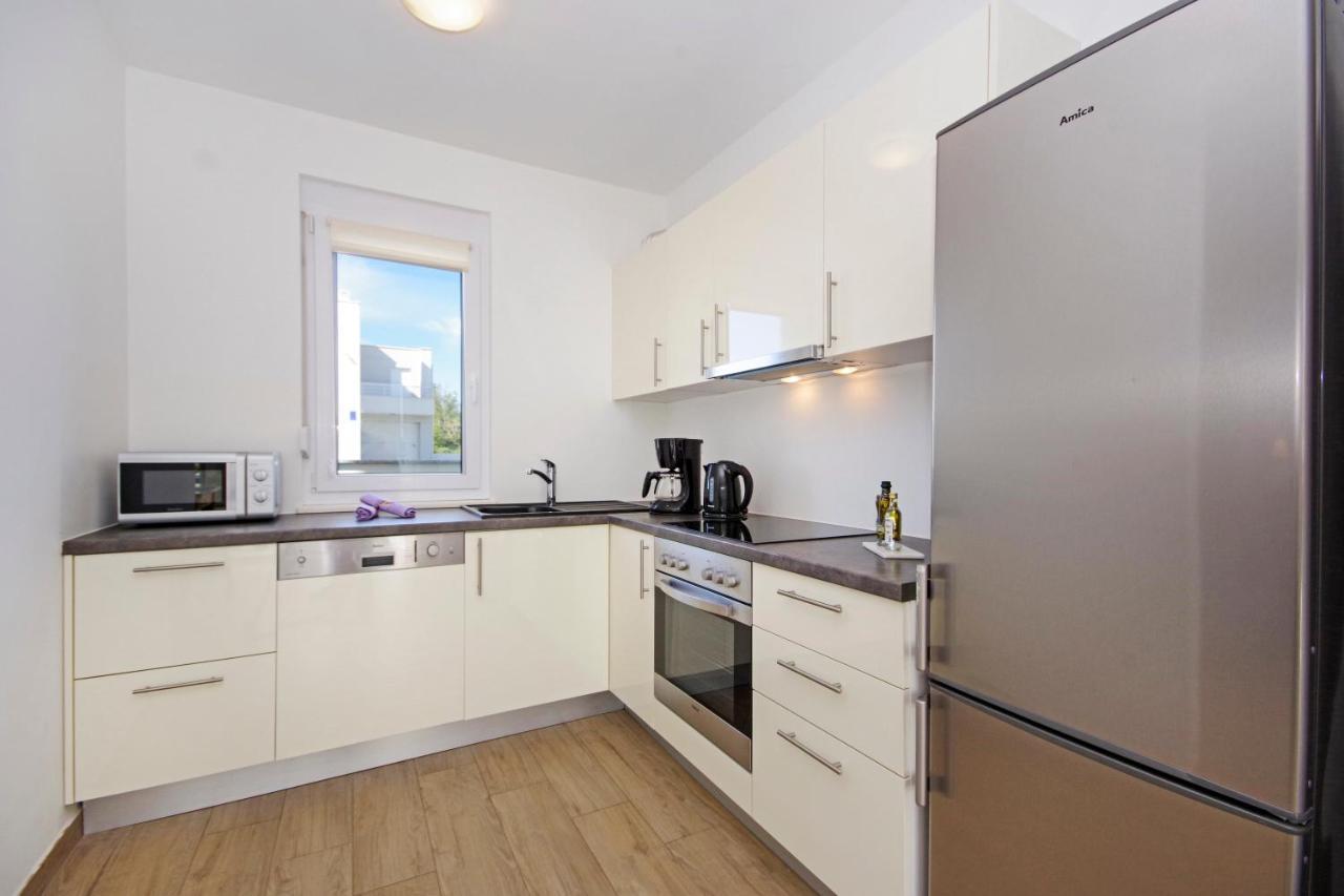 Apartment Laura Privlaka  Kültér fotó